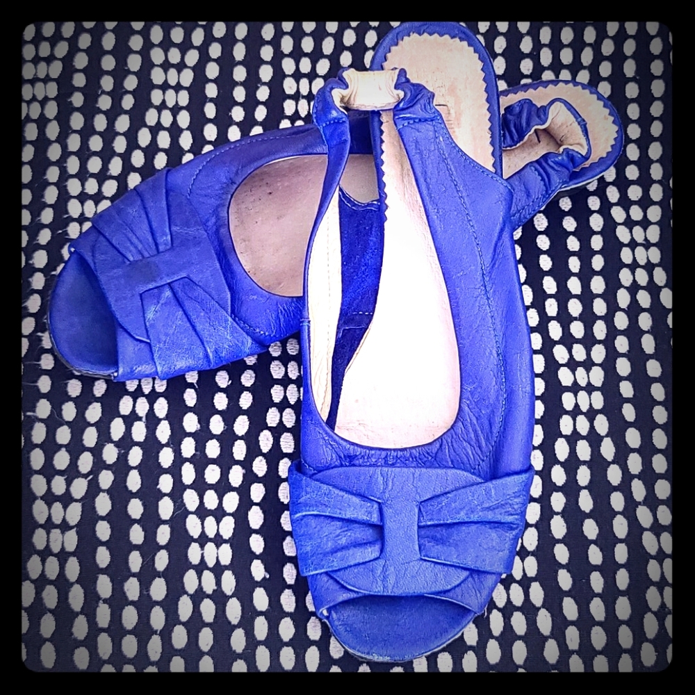 ❤3 for $10❤ Anthro Weekend sandals